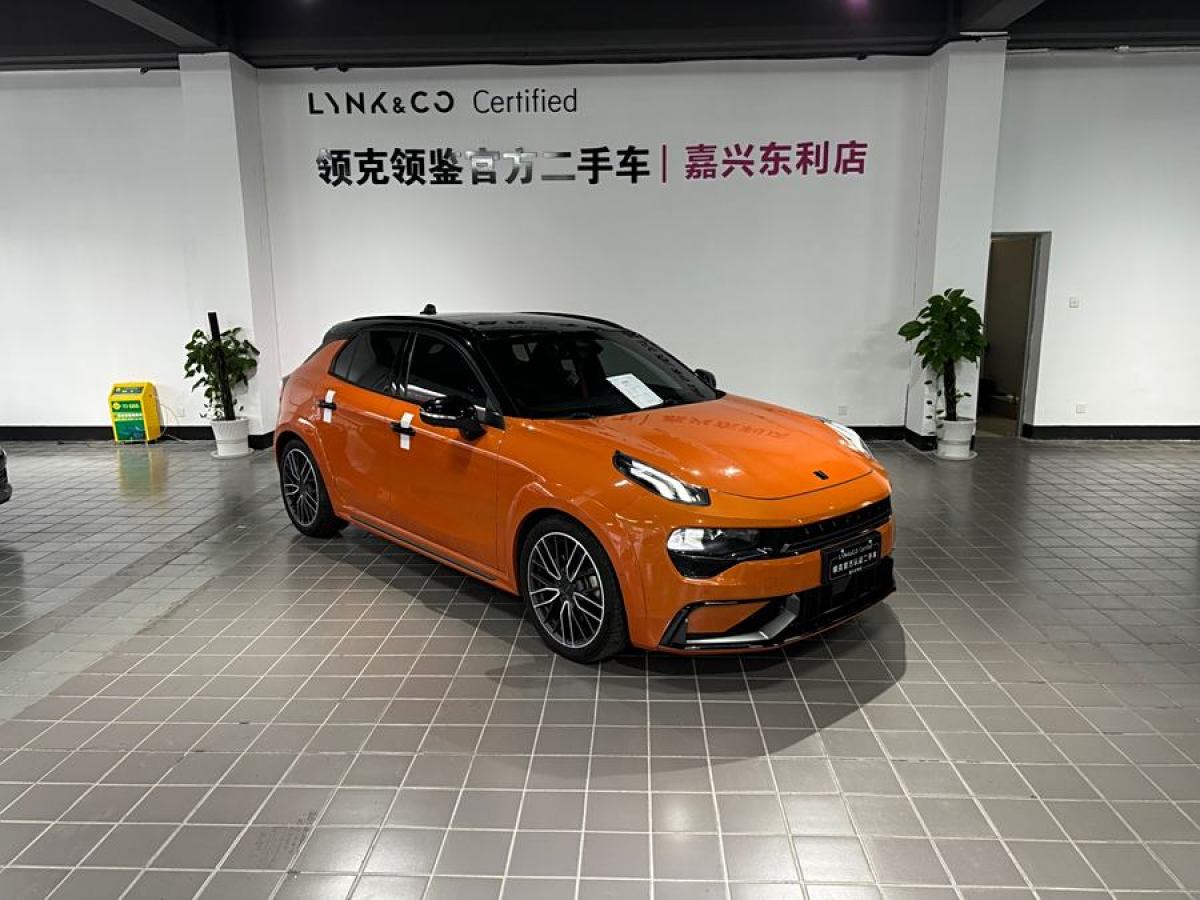 領(lǐng)克 領(lǐng)克02 Hatchback  2021款 2.0TD Halo 駕控套件版圖片