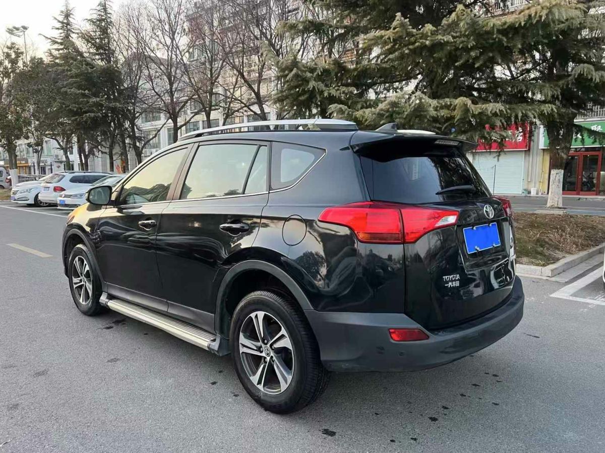 豐田 RAV4  2015款 2.0 兩驅(qū)風(fēng)尚版圖片