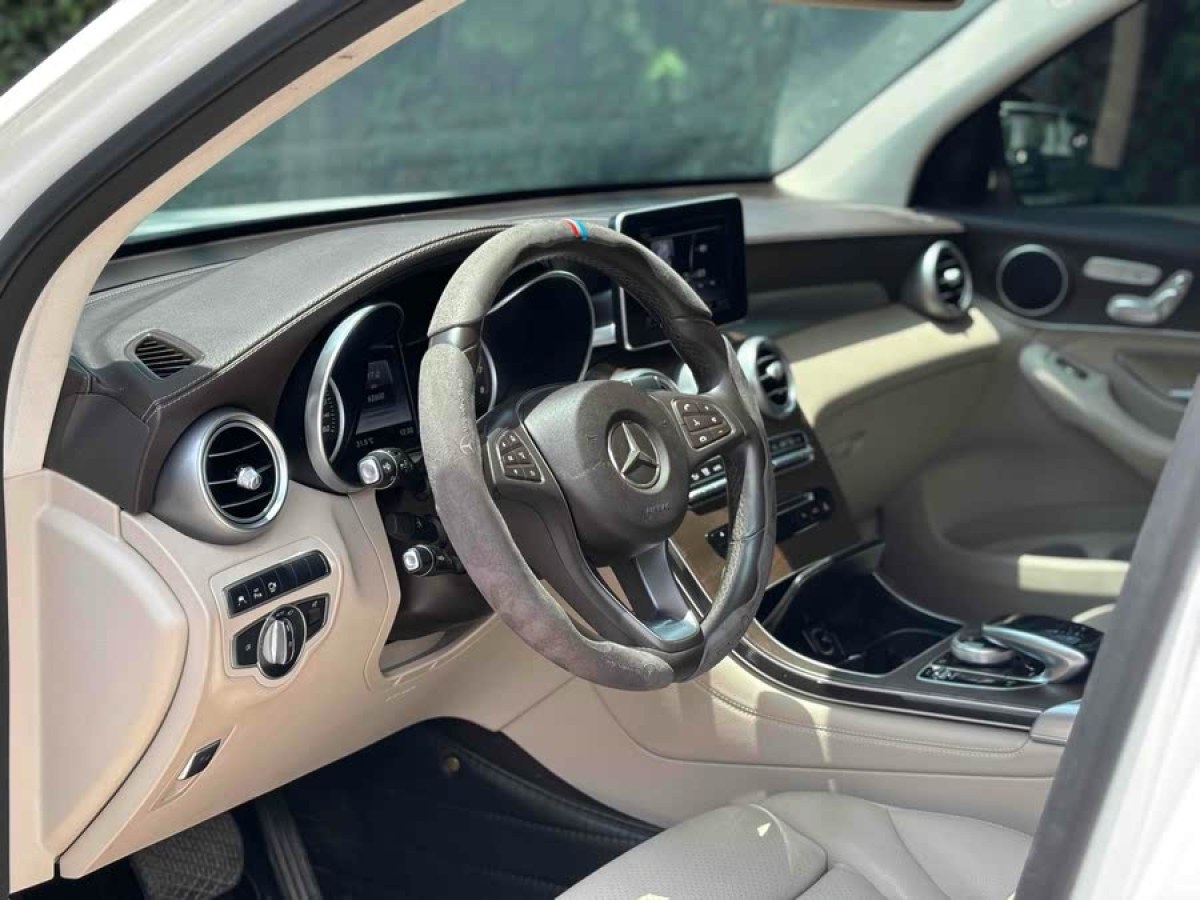 奔馳 奔馳GLC  2017款 GLC 300 4MATIC 動感型圖片