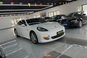 2012年3月保時(shí)捷 Panamera  Panamera 4 3.6L