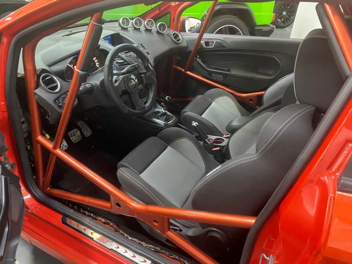 福特 ?？怂? 2013款 2.0T ST 橙色版圖片