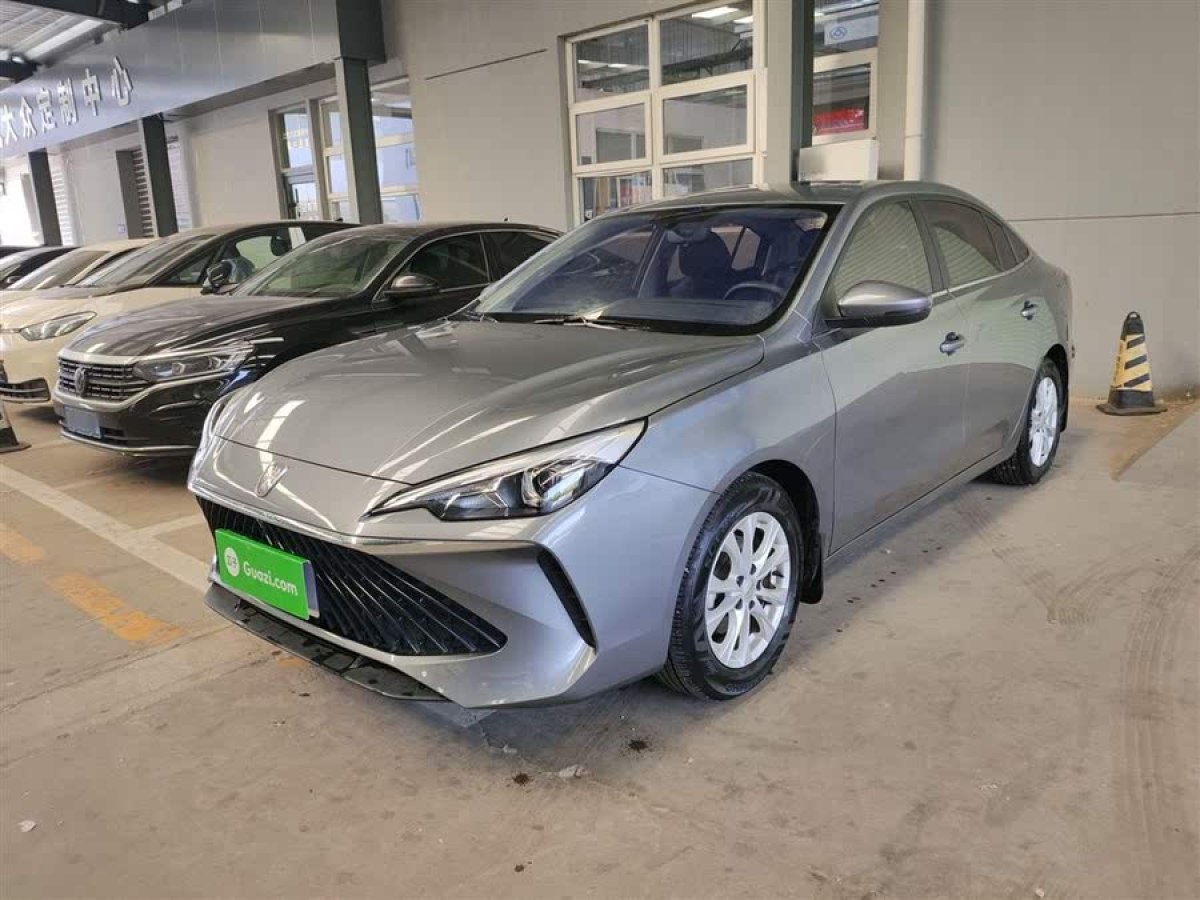 榮威 i5  2023款 1.5L 手動(dòng)優(yōu)越版圖片