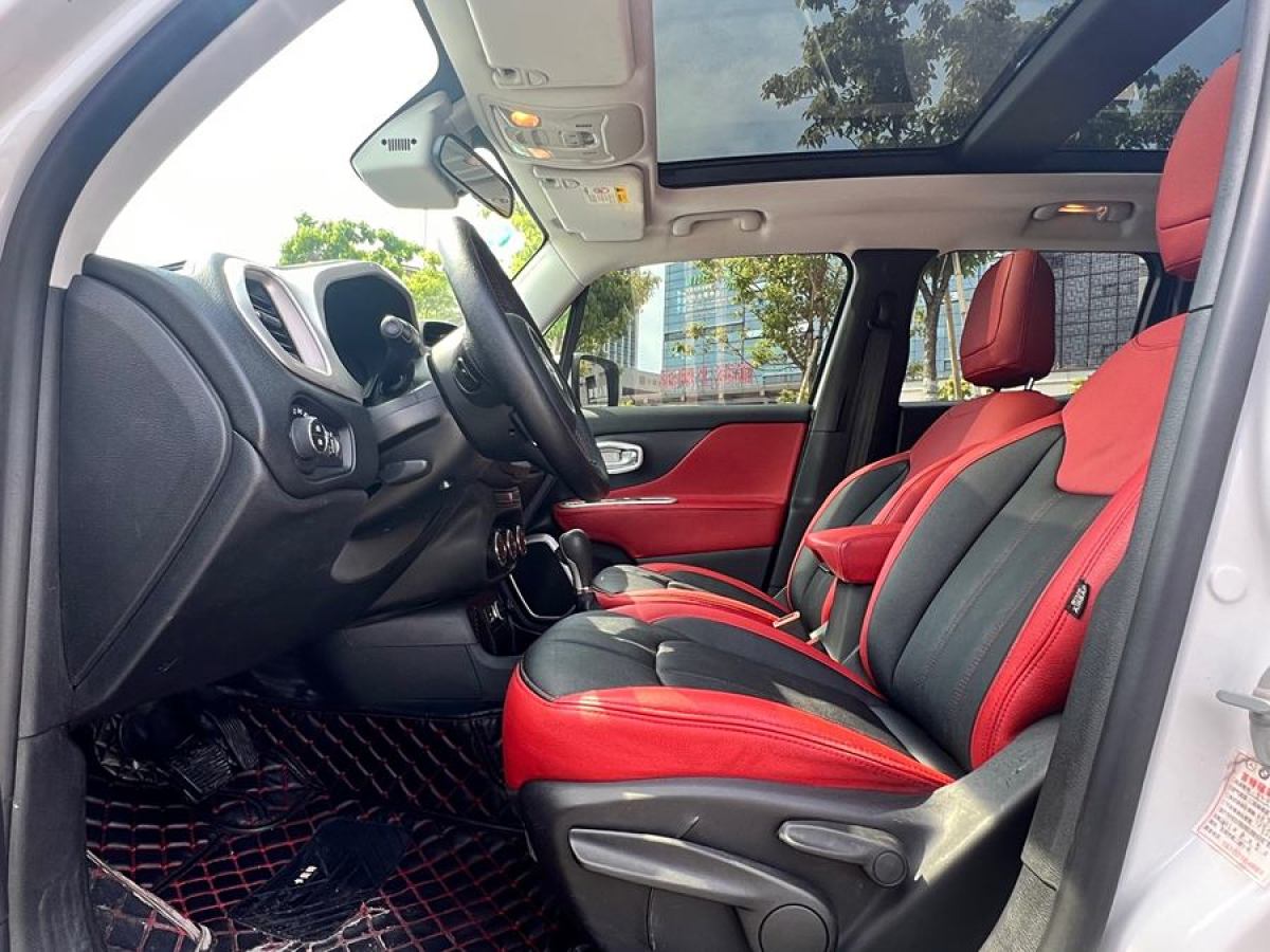 Jeep 自由俠  2017款 180T 自動(dòng)勁能版圖片