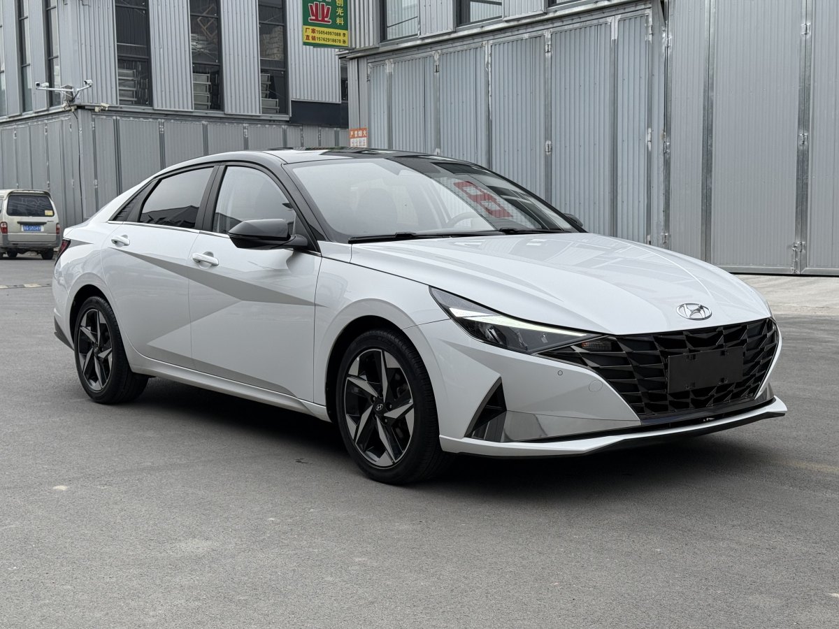 現(xiàn)代 伊蘭特  2021款 1.5L LUX尊貴版圖片