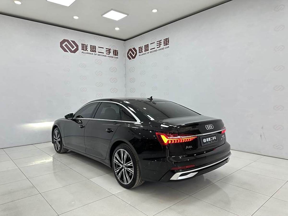 奧迪 奧迪A6L  2023款 改款 45 TFSI quattro 臻選動感型圖片