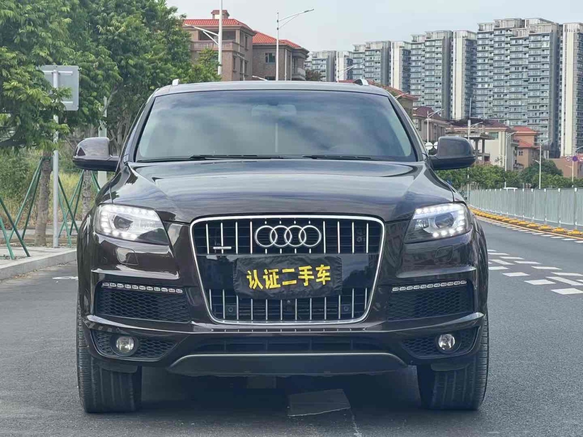 奧迪 奧迪Q7  2014款 35 TFSI 運(yùn)動(dòng)型圖片