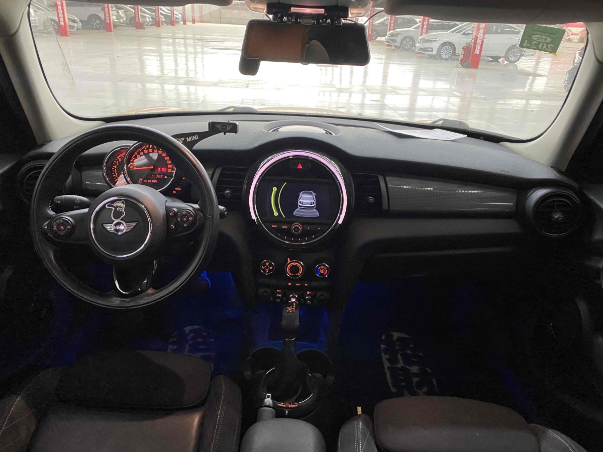 MINI MINI  2015款 1.5T COOPER Fun 五門版圖片