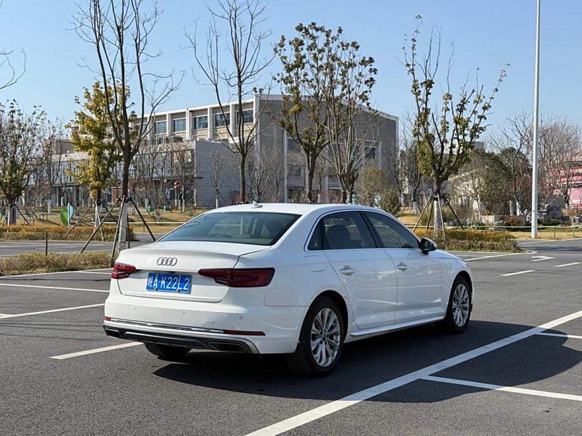 奧迪 奧迪A4L  2019款 40 TFSI 進(jìn)取型 國VI圖片