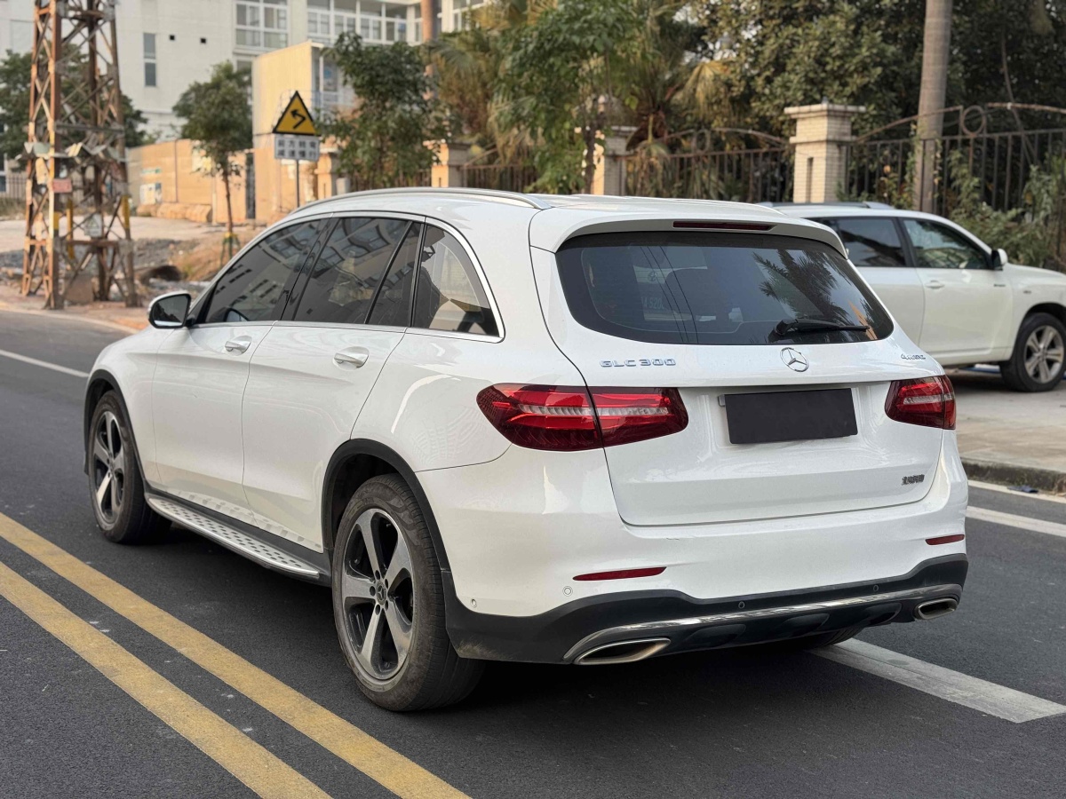 奔馳 奔馳GLC  2018款 改款 GLC 260 4MATIC 豪華型圖片