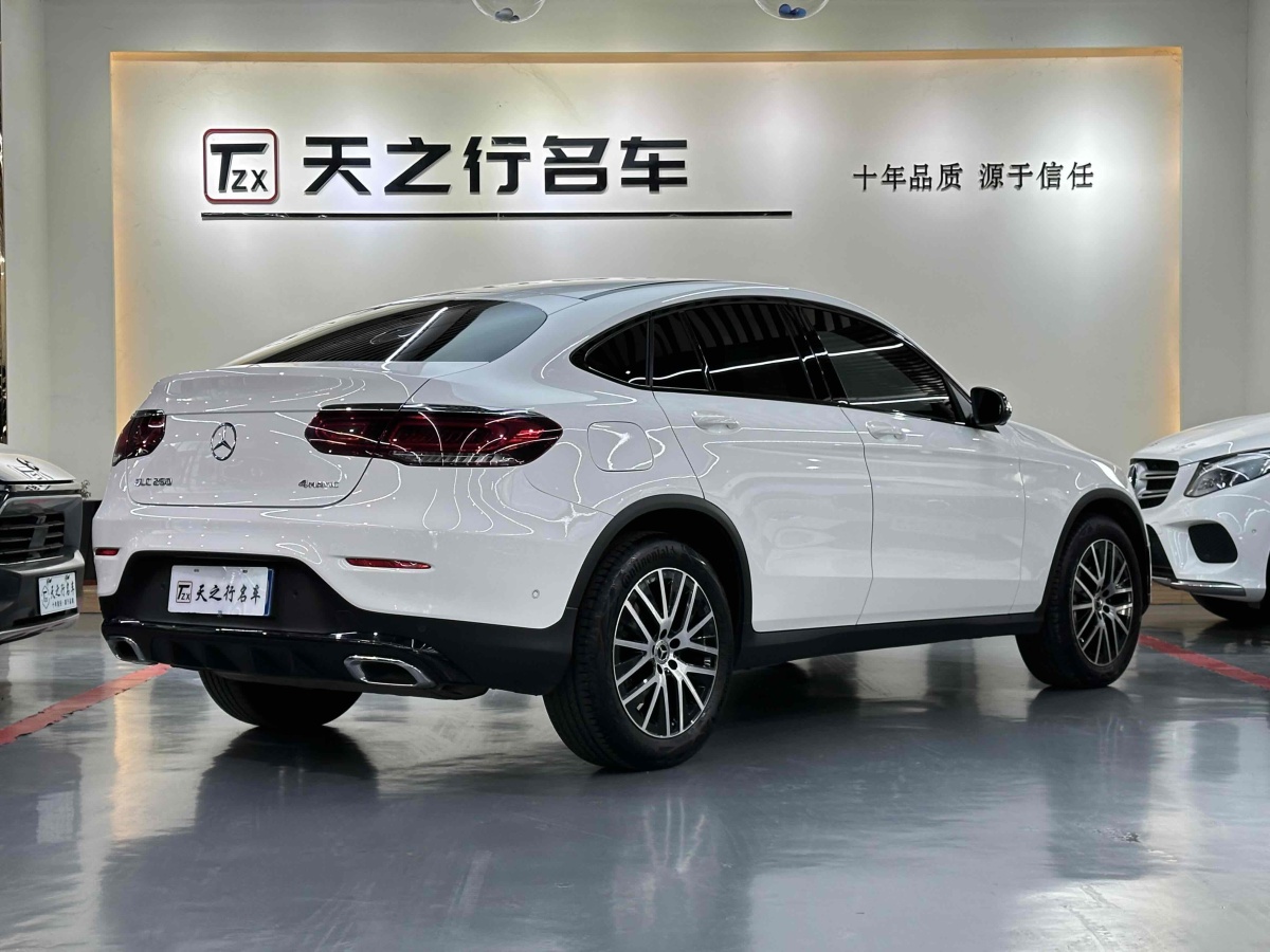 2023年2月奔馳 奔馳GLC  2022款 改款 GLC 260 4MATIC 轎跑SUV