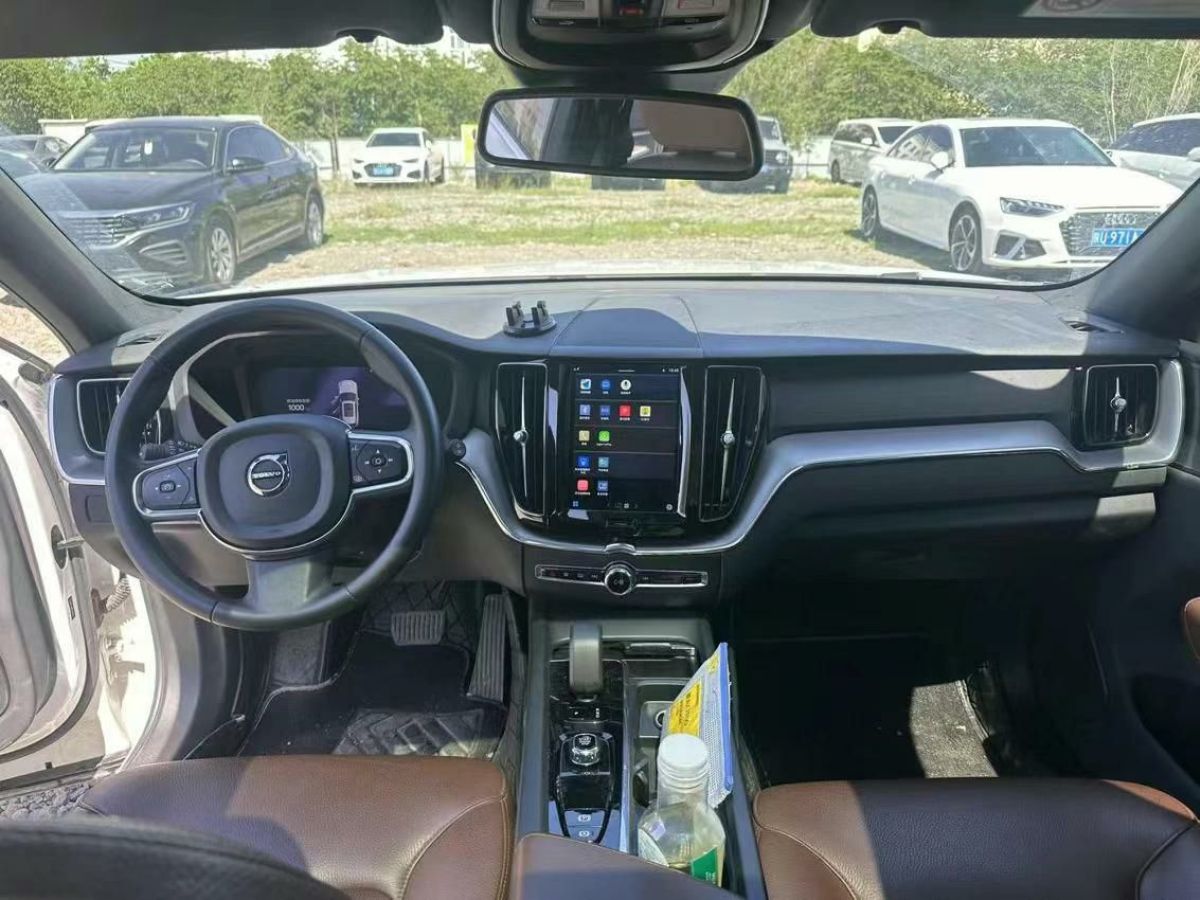 沃爾沃 XC60  2023款 B4 智行豪華版圖片