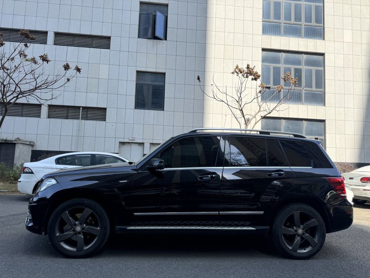 奔馳 奔馳GLK級  2015款 GLK 260 4MATIC 時(shí)尚型 極致版圖片