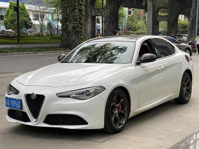 2017年2月 阿爾法·羅密歐 Giulia 2.0T 280HP 豪華版圖片