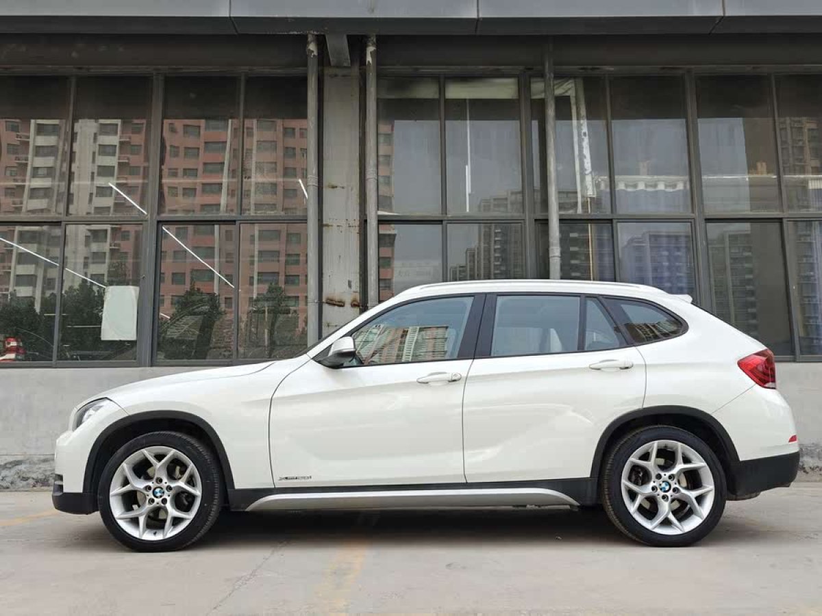 寶馬 寶馬X1  2013款 xDrive20i X設(shè)計套裝圖片