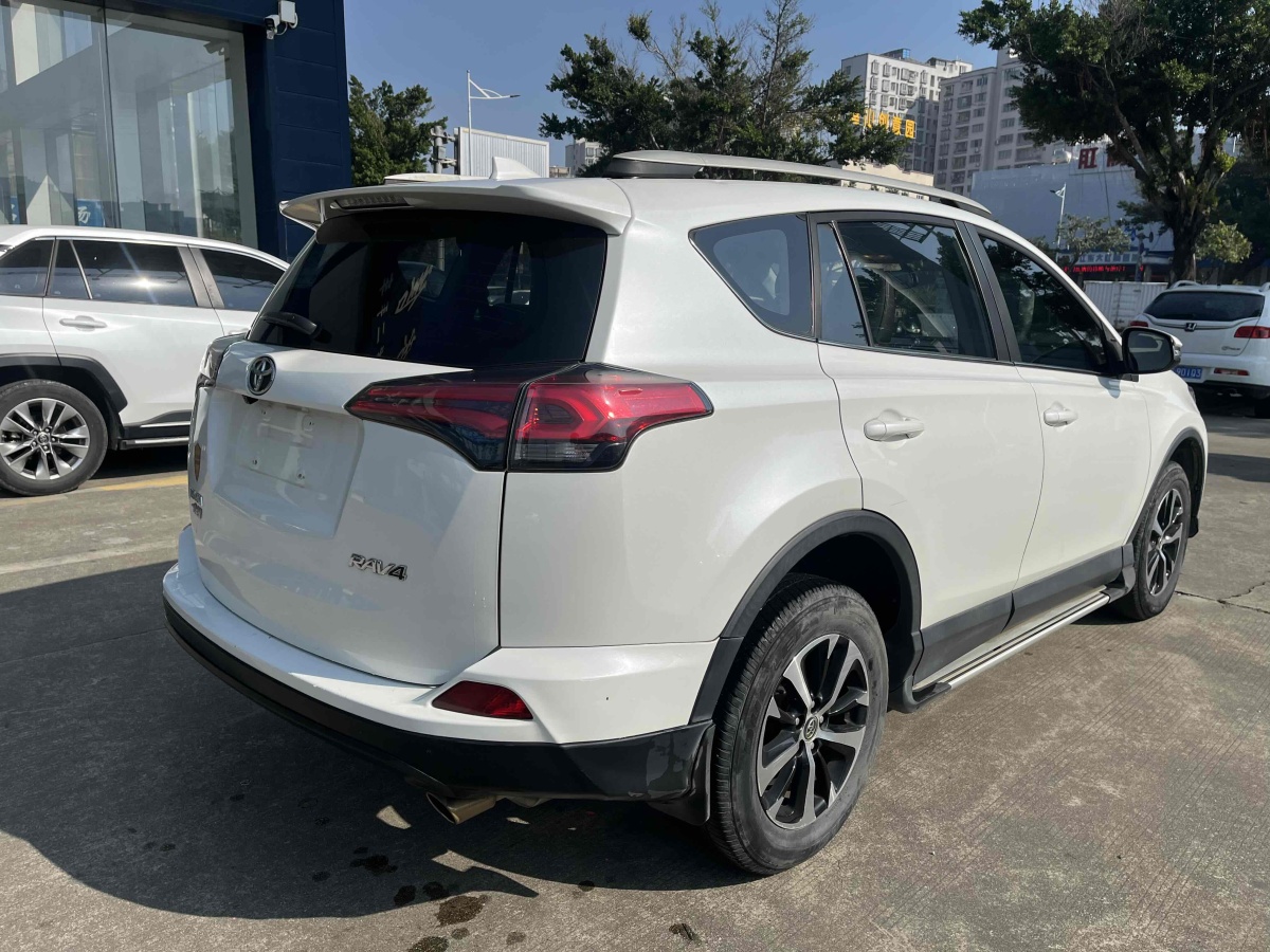 豐田 RAV4  2016款 榮放 2.0L CVT兩驅(qū)都市版圖片