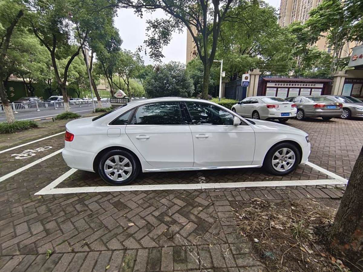 奧迪 奧迪A4L  2012款 2.0 TFSI 自動舒適型圖片