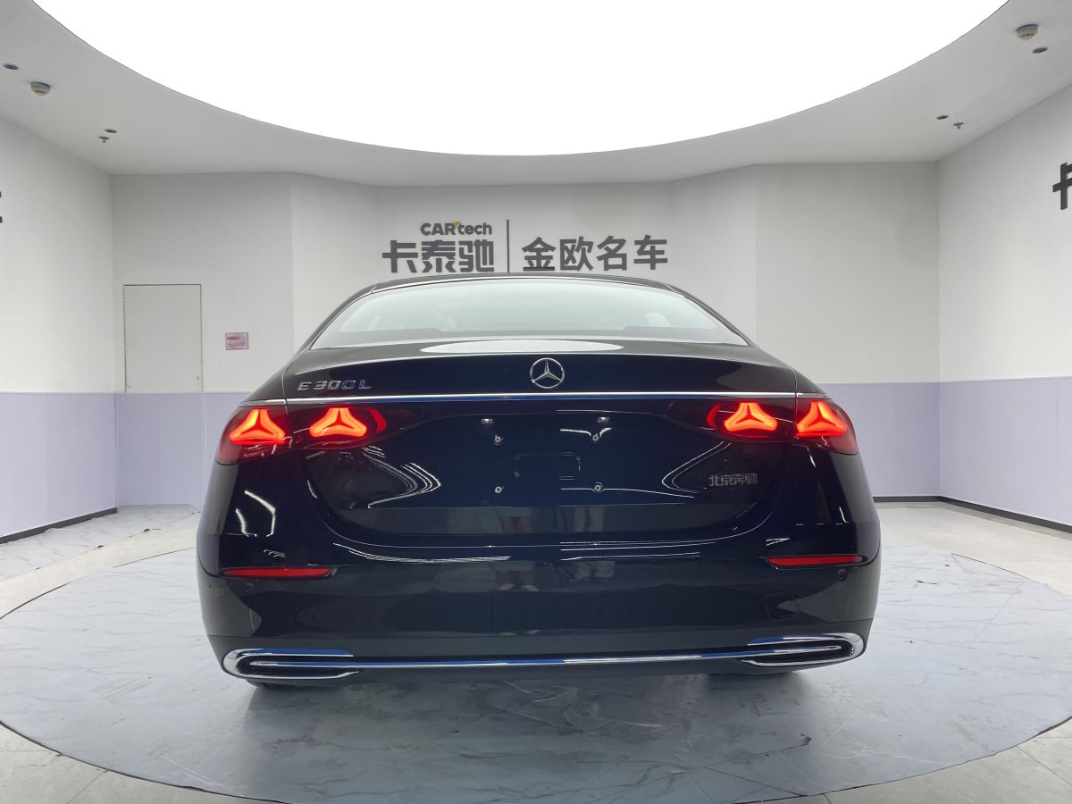 奔驰 奔驰E级  2019款 改款 E 300 L 豪华型图片