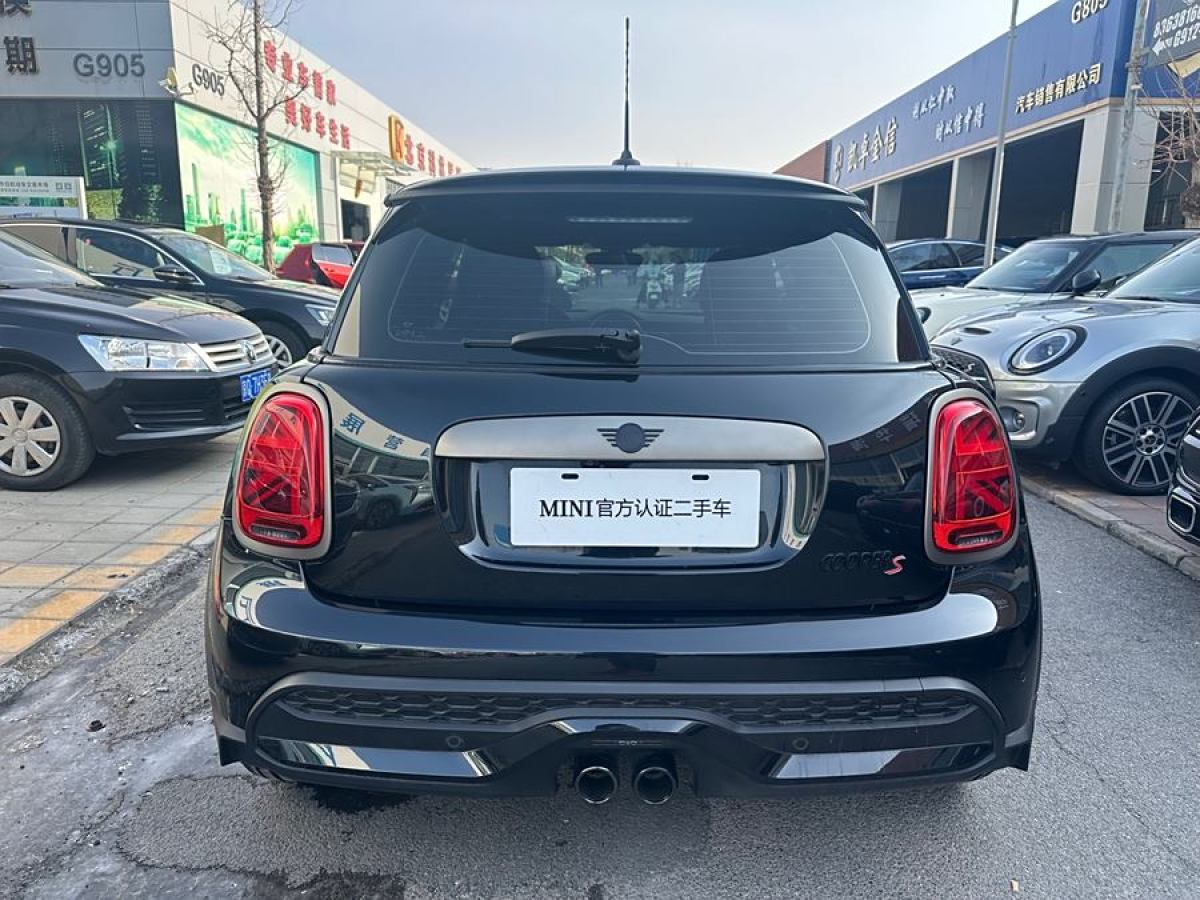 MINI MINI  2023款 2.0T COOPER S 國(guó)王十字特別版圖片