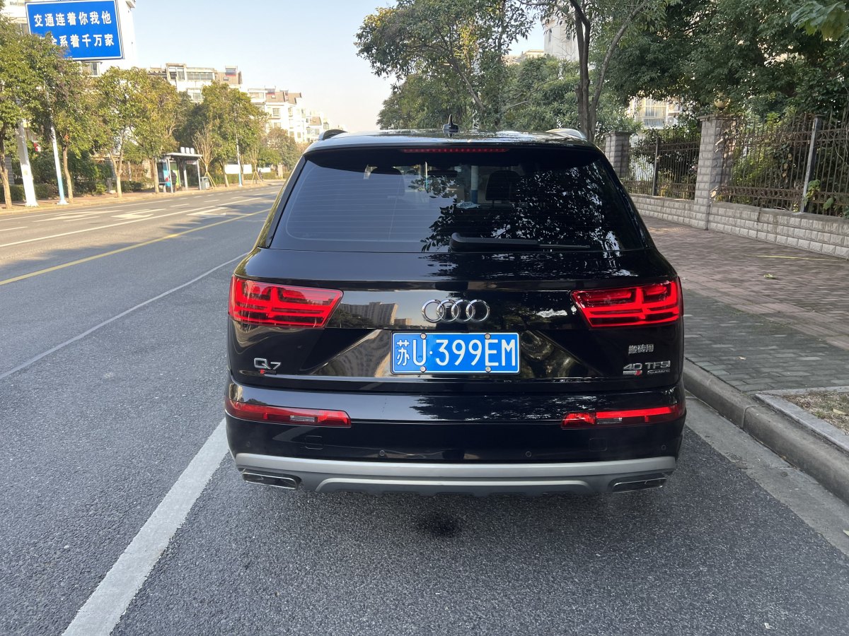 奧迪 奧迪Q7  2018款 40 TFSI S line運(yùn)動(dòng)型圖片