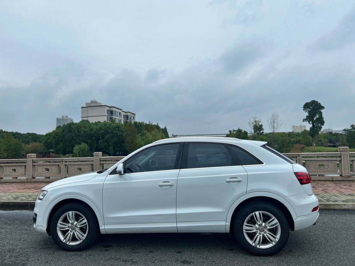 奧迪 奧迪Q3  2013款 35TFSI 舒適型圖片