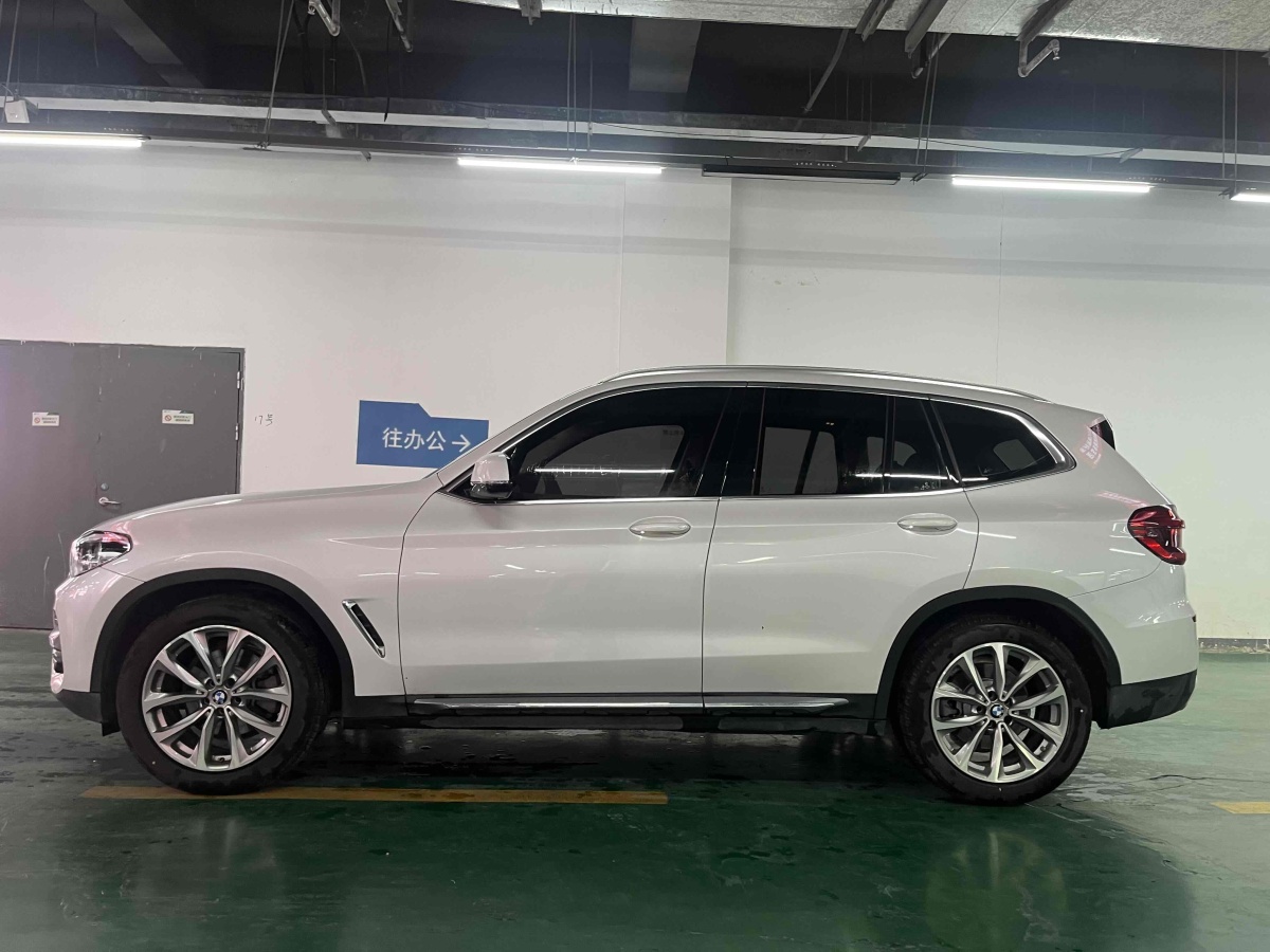 寶馬 寶馬X3  2018款 xDrive25i 豪華套裝 國(guó)VI圖片