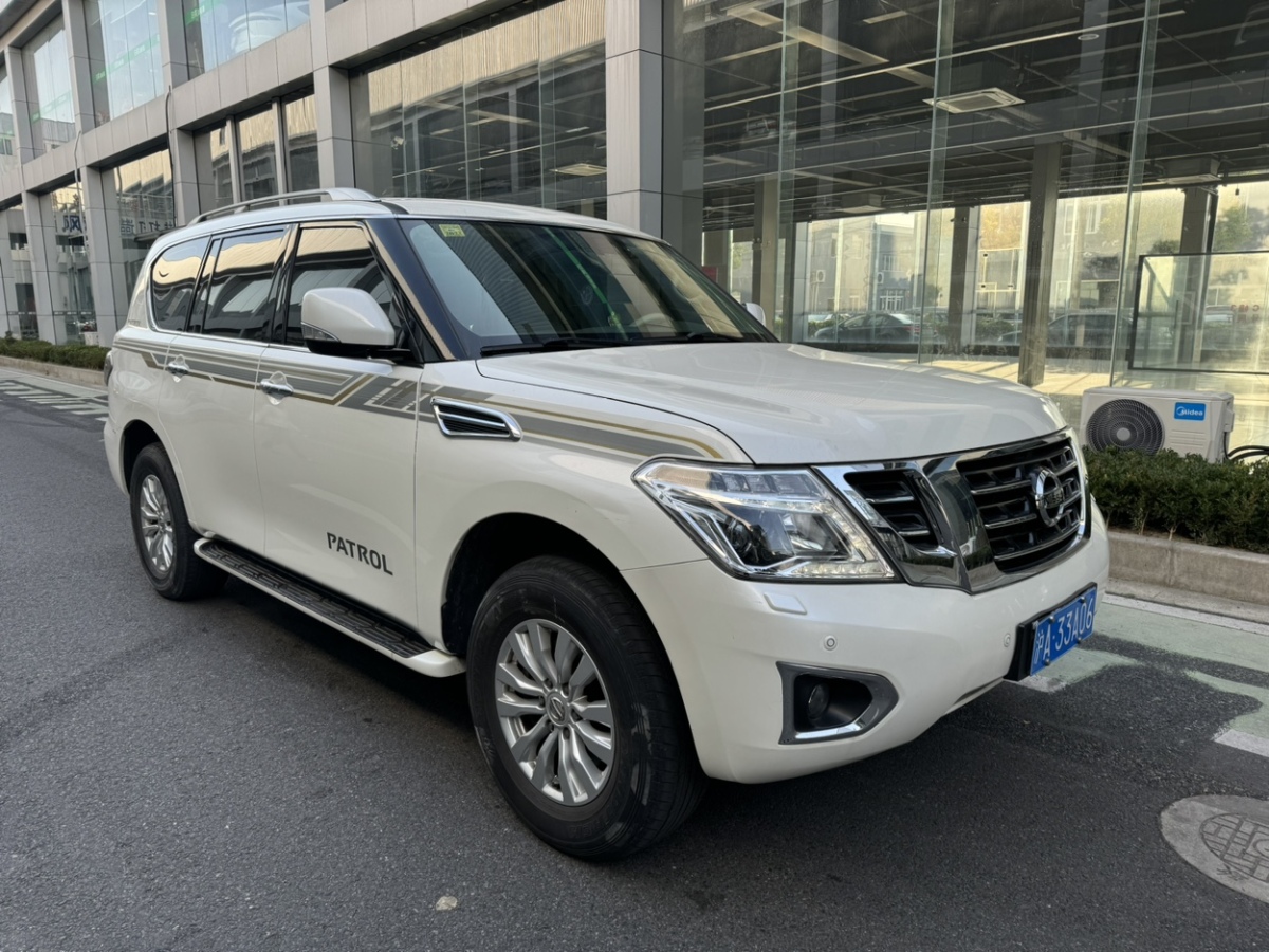 日產(chǎn) 途樂  2018款 4.0L 領(lǐng)英型圖片