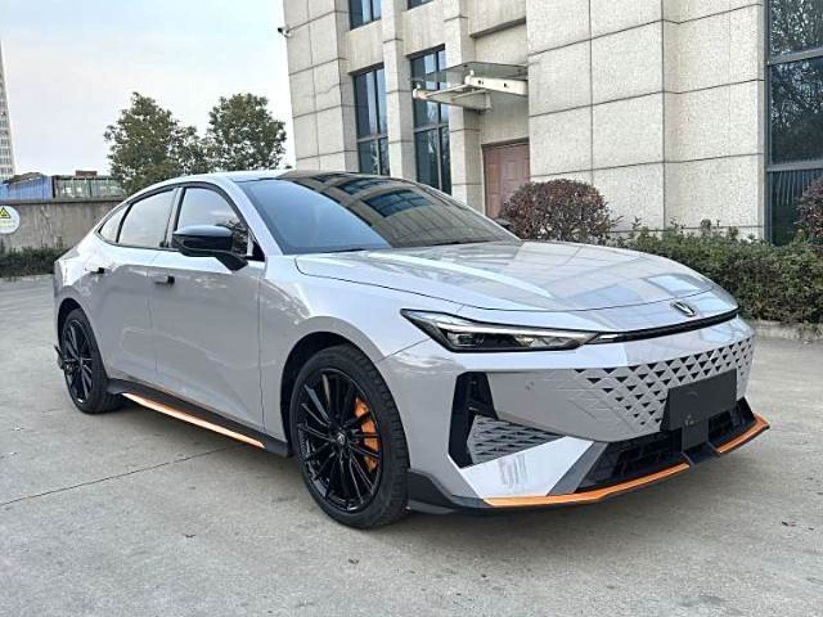 長(zhǎng)安 長(zhǎng)安UNI-V  2024款 1.5T 尊貴運(yùn)動(dòng)型圖片