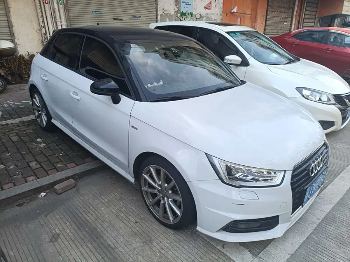 奧迪 奧迪A1  2016款 30 TFSI Sportback S Line運(yùn)動(dòng)版圖片