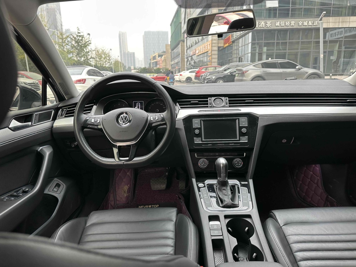 大眾 邁騰  2019款  280TSI DSG 領(lǐng)先型 國(guó)VI圖片