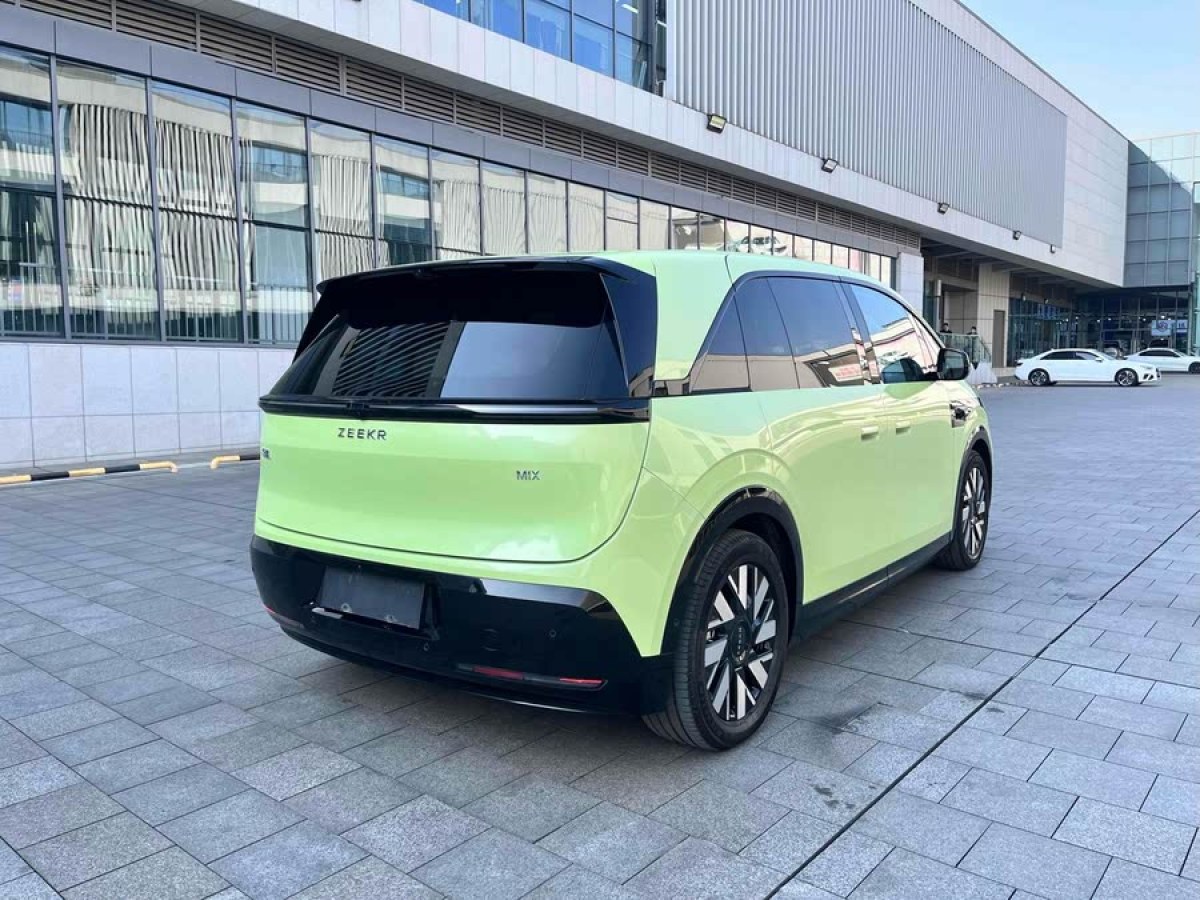 極氪 極氪MIX  2025款 長(zhǎng)續(xù)航智駕版圖片