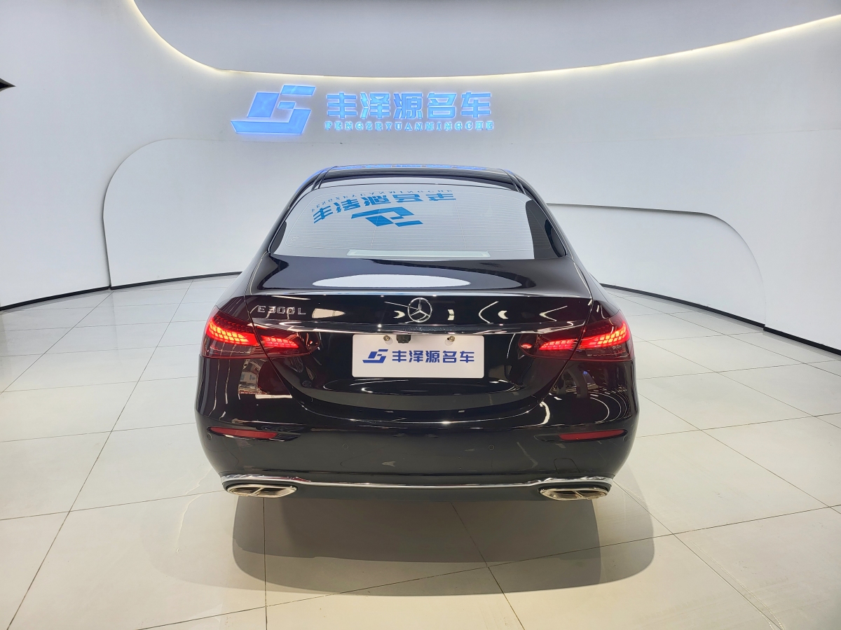 奔馳 奔馳E級  2021款 改款 E 300 L 豪華型圖片