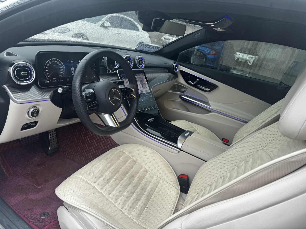 奔馳 奔馳CLE  2024款 CLE 300 4MATIC 動(dòng)感型轎跑車圖片