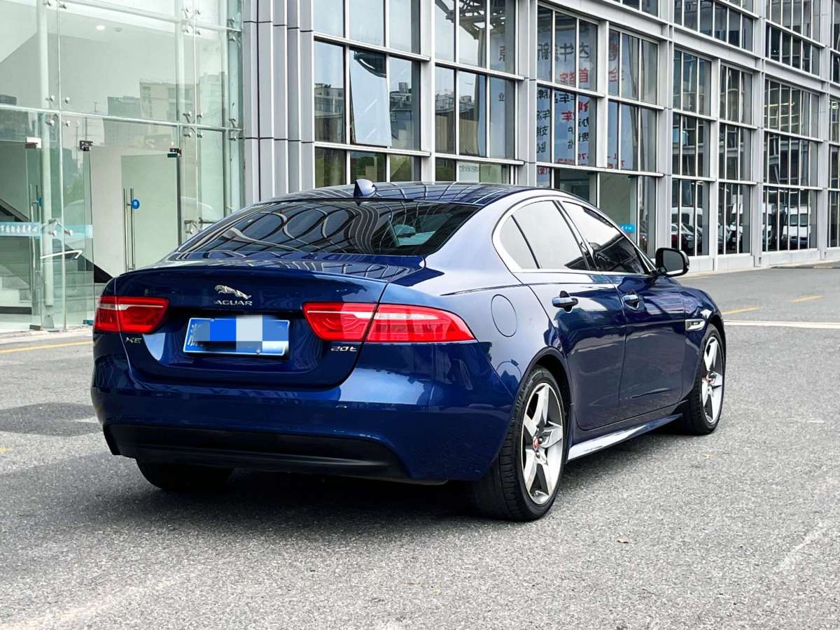 2016年8月捷豹 XE  2017款 2.0T 200PS R-Sport