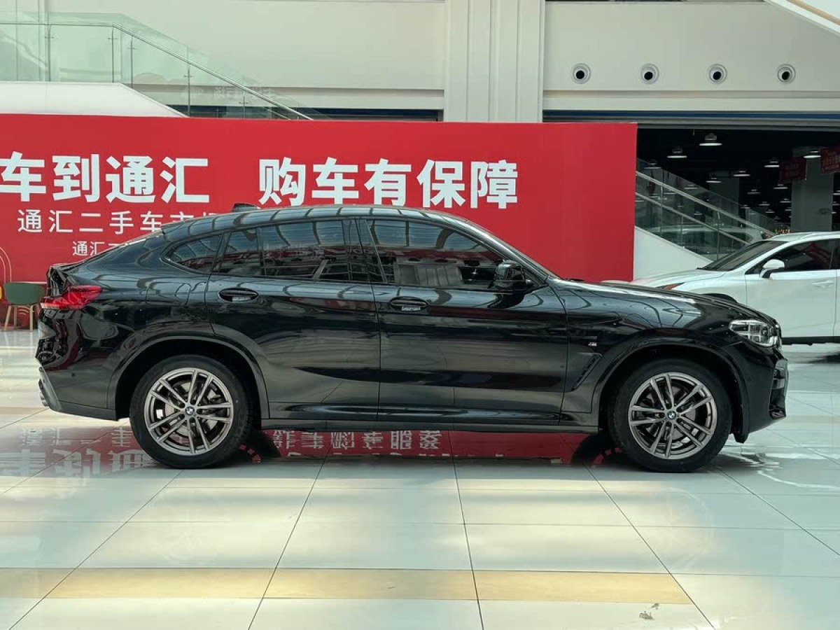 寶馬 寶馬X4  2021款 xDrive 25i M運(yùn)動(dòng)套裝圖片