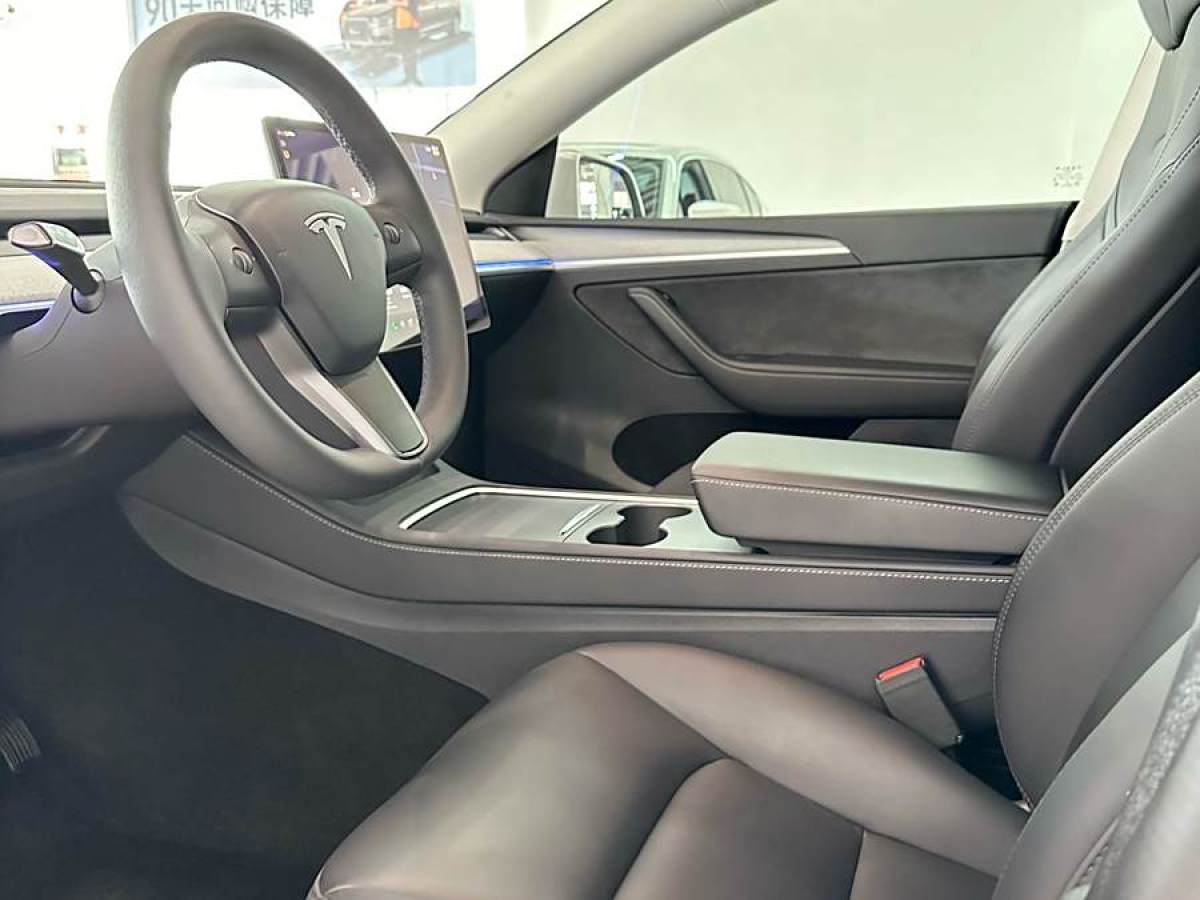 特斯拉 Model Y  2023款 煥新版 后輪驅(qū)動圖片