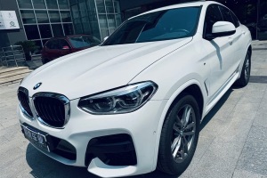寶馬X4 寶馬 xDrive25i M運(yùn)動(dòng)套裝