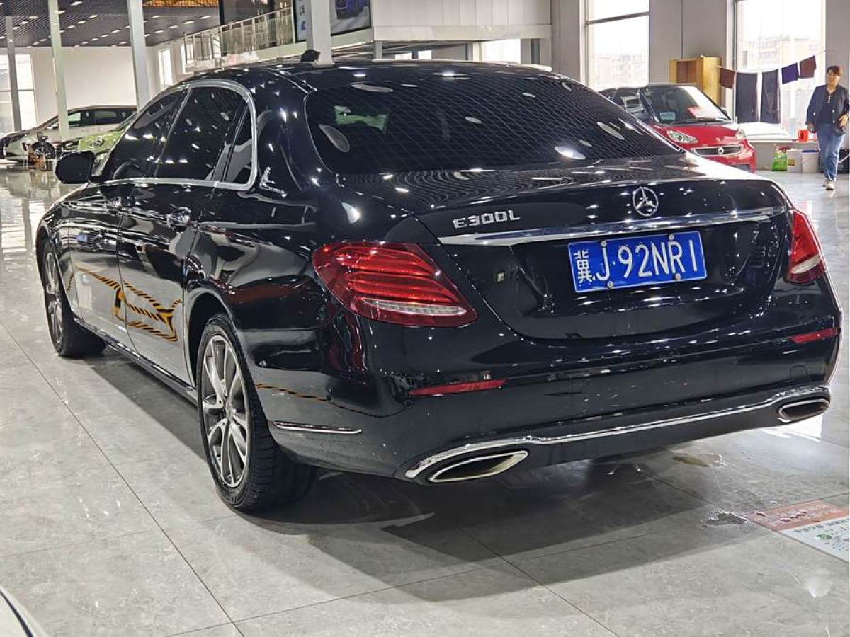 奔馳 奔馳E級  2017款 E 300 L 豪華型圖片