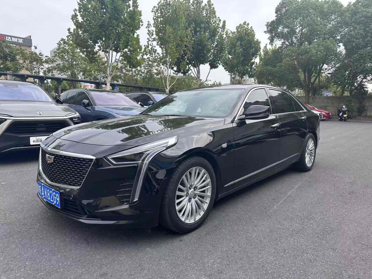 凱迪拉克 CT6  2019款 28T 時(shí)尚型圖片