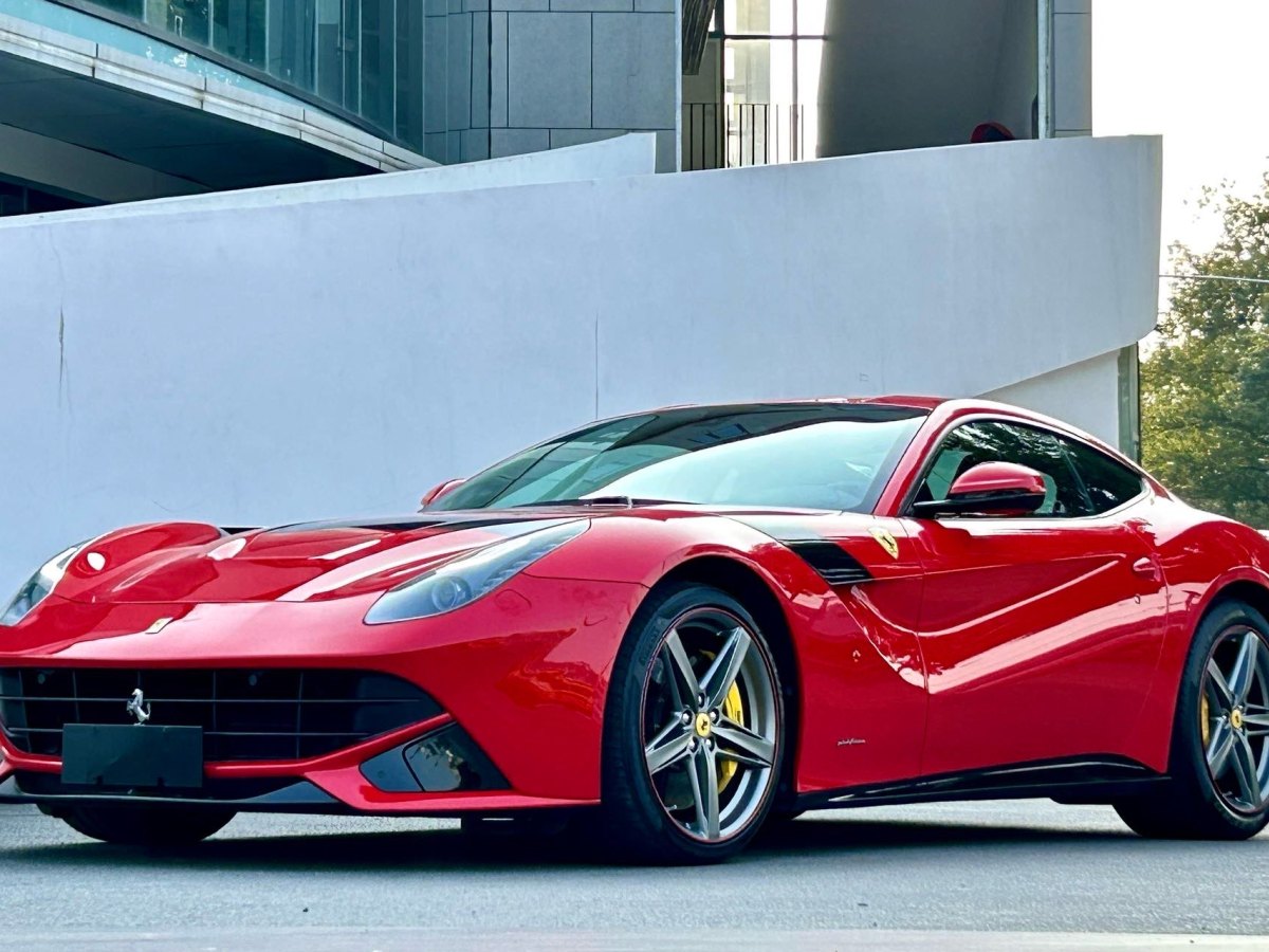 法拉利 F12berlinetta  2013款 6.3L 標準型圖片