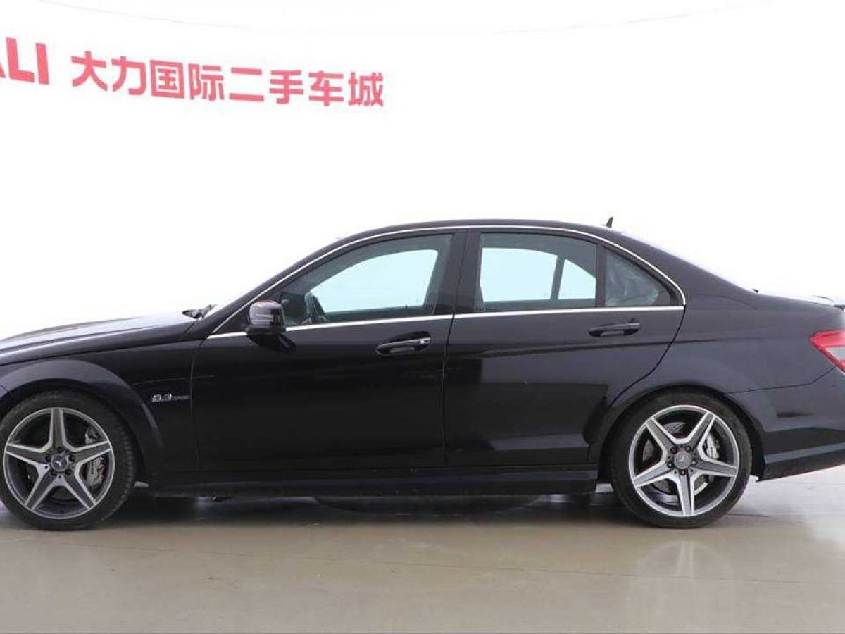 奔馳 奔馳C級(jí)AMG  2010款 AMG C 63 動(dòng)感型增強(qiáng)版圖片