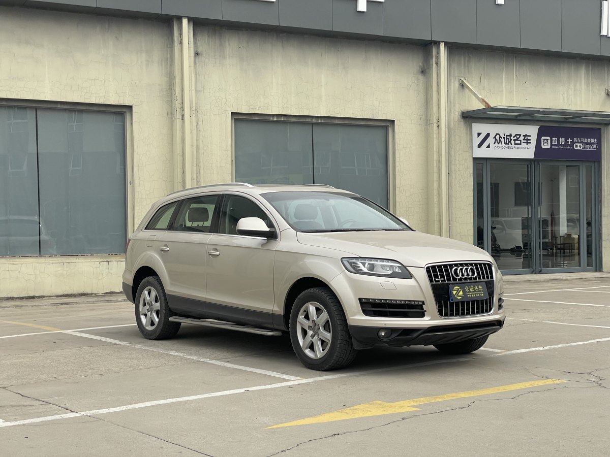 奧迪 奧迪Q7  2013款 35 TFSI 進(jìn)取型圖片