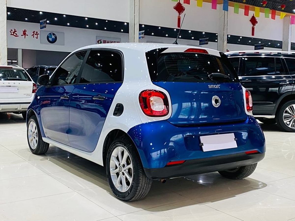 smart forfour  2018款 1.0L 52千瓦靈動版圖片