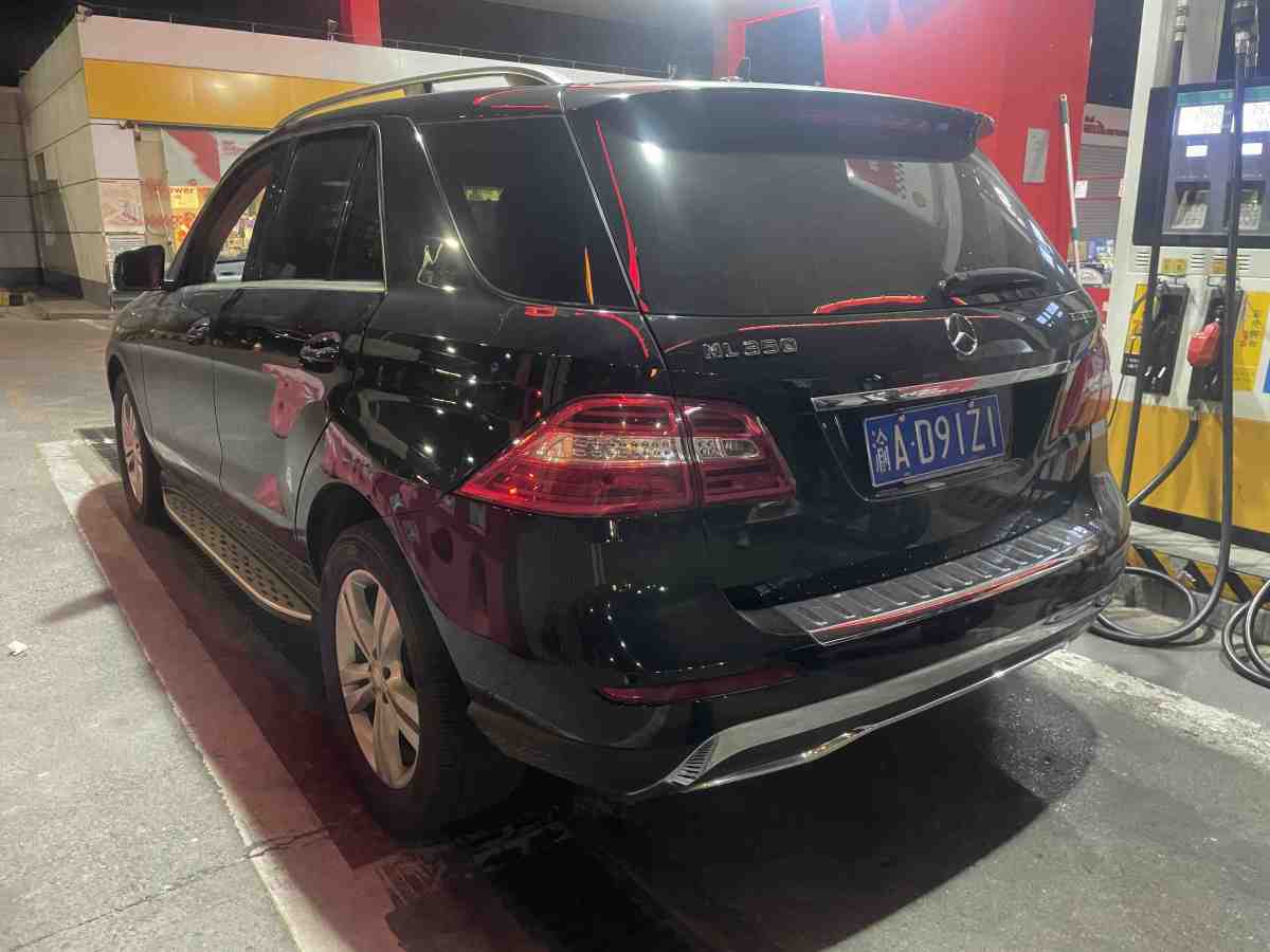 奔馳 奔馳M級(jí)  2015款 ML 350 CDI 4MATIC圖片