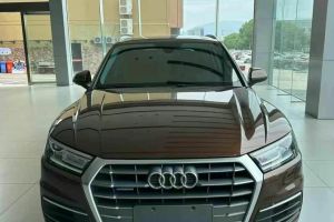 奧迪Q3 奧迪  35 TFSI 時尚動感型