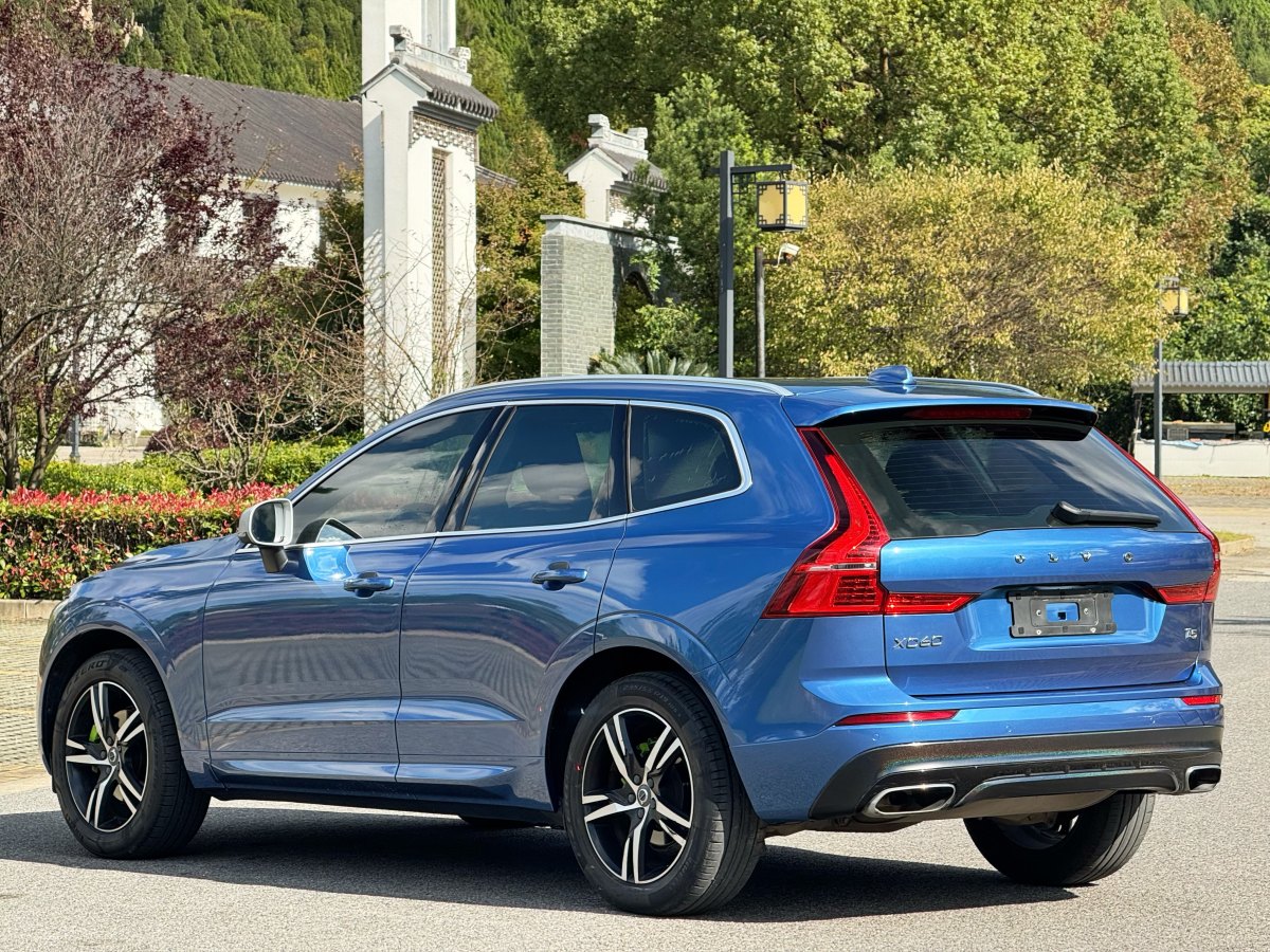 沃尔沃 XC60  2018款 T5 四驱智远运动版图片