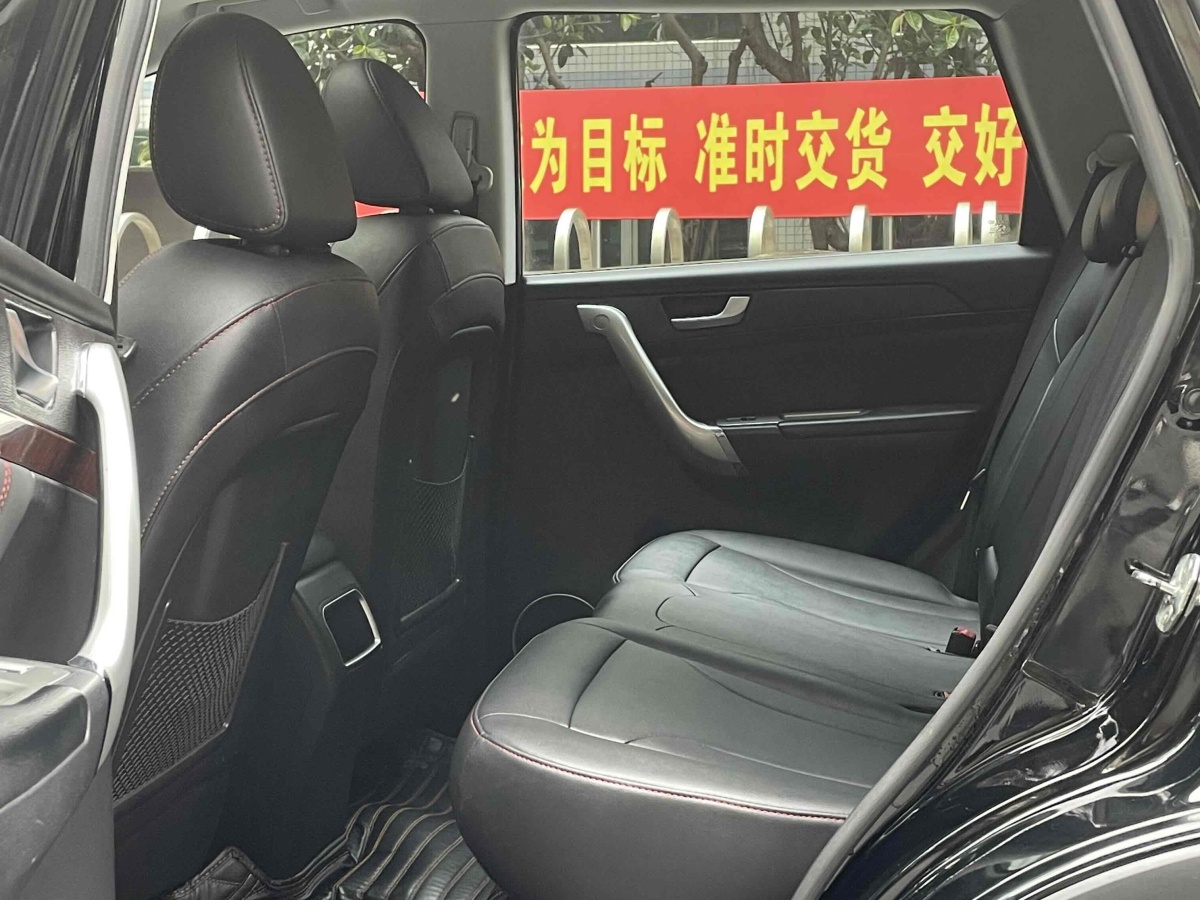 哈弗 H6  2015款 升級(jí)版 1.5T 手動(dòng)兩驅(qū)精英型圖片