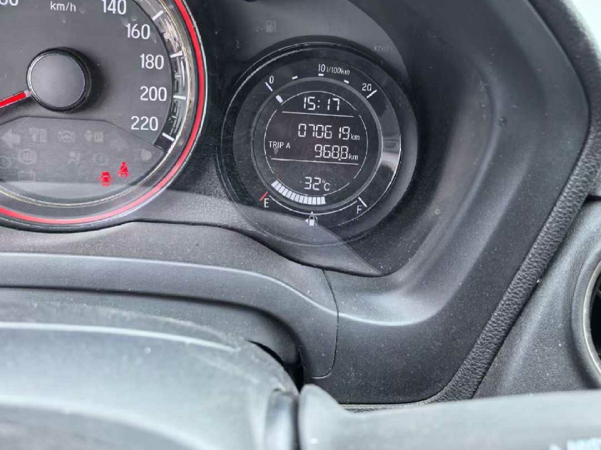 本田 CR-V  2019款 2.0L CVT兩驅(qū)銳混動(dòng)凈致版圖片