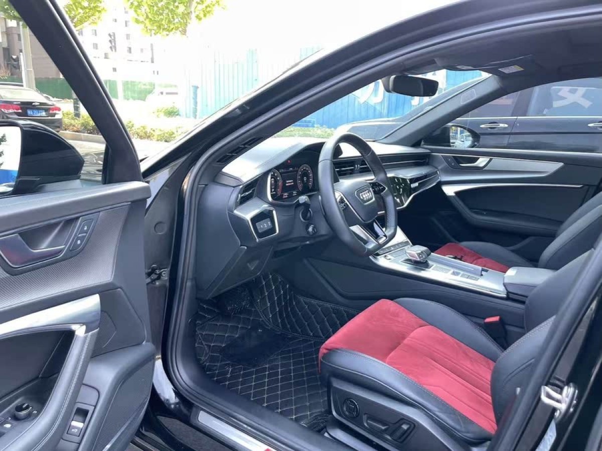 奧迪 奧迪A6L  2021款 45 TFSI quattro 臻選動(dòng)感型圖片