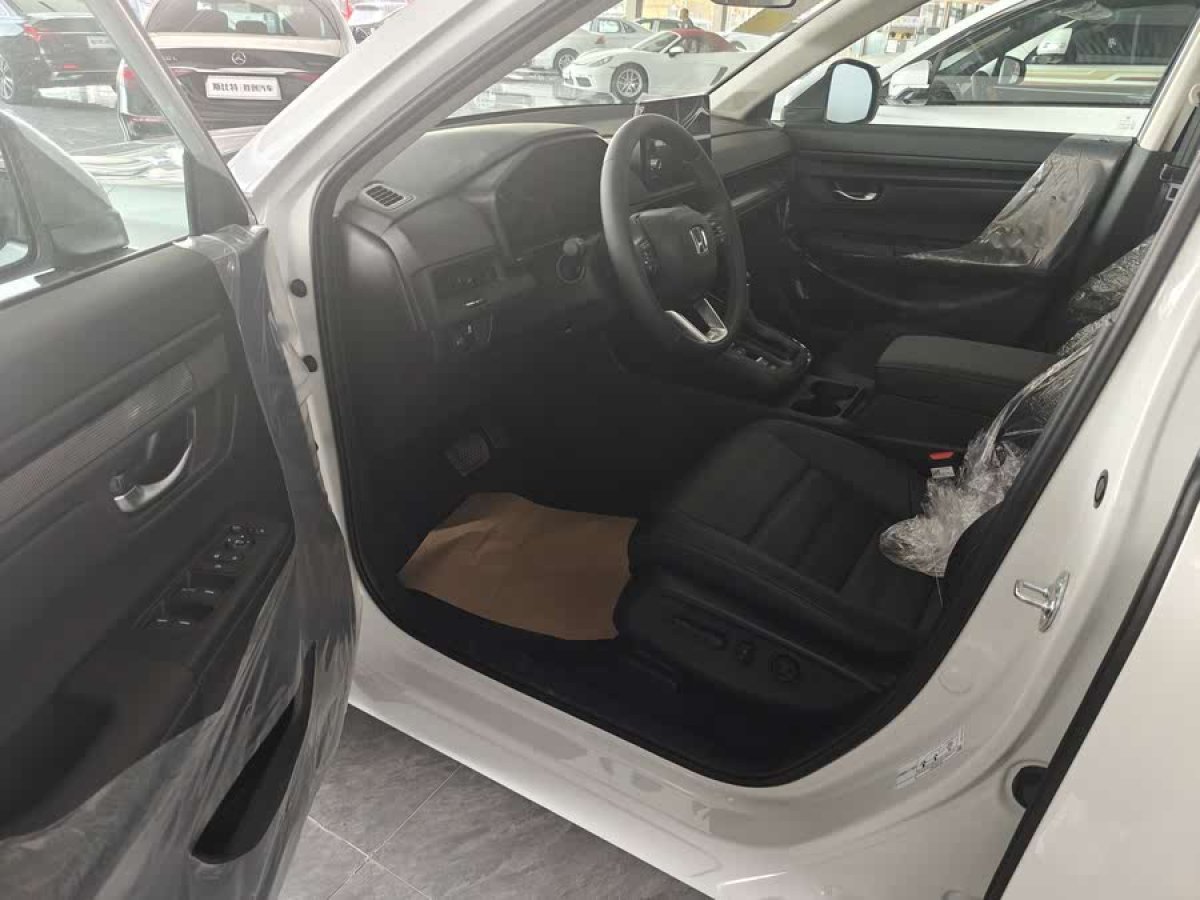 本田 CR-V  2024款 240TURBO 兩驅(qū)鋒尚版 5座圖片