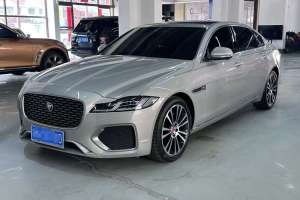 XFL 捷豹 2.0T P250 兩驅(qū)尊享豪華版